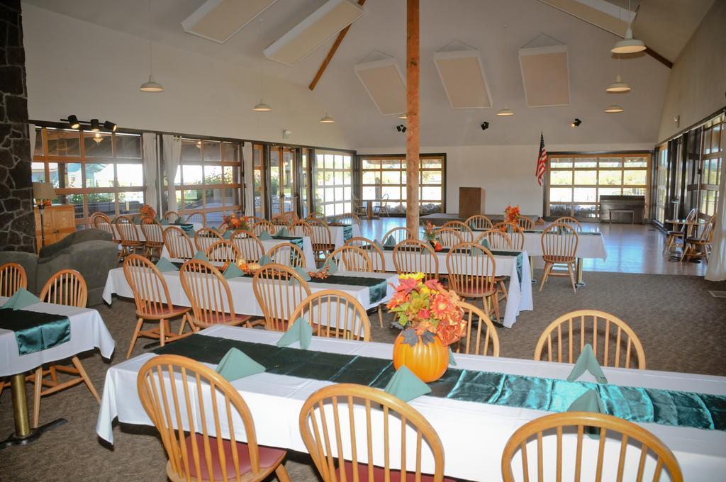 Bend-Sunriver Camping Resort Two-Bedroom Cabin 7 Exterior foto